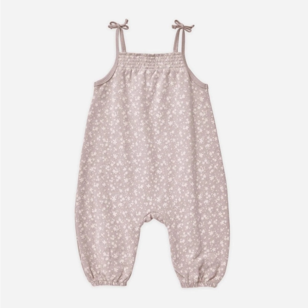 Quincy Mae Smocked Jumpsuit || Scatter floral, NWTS , sz 0-3 months